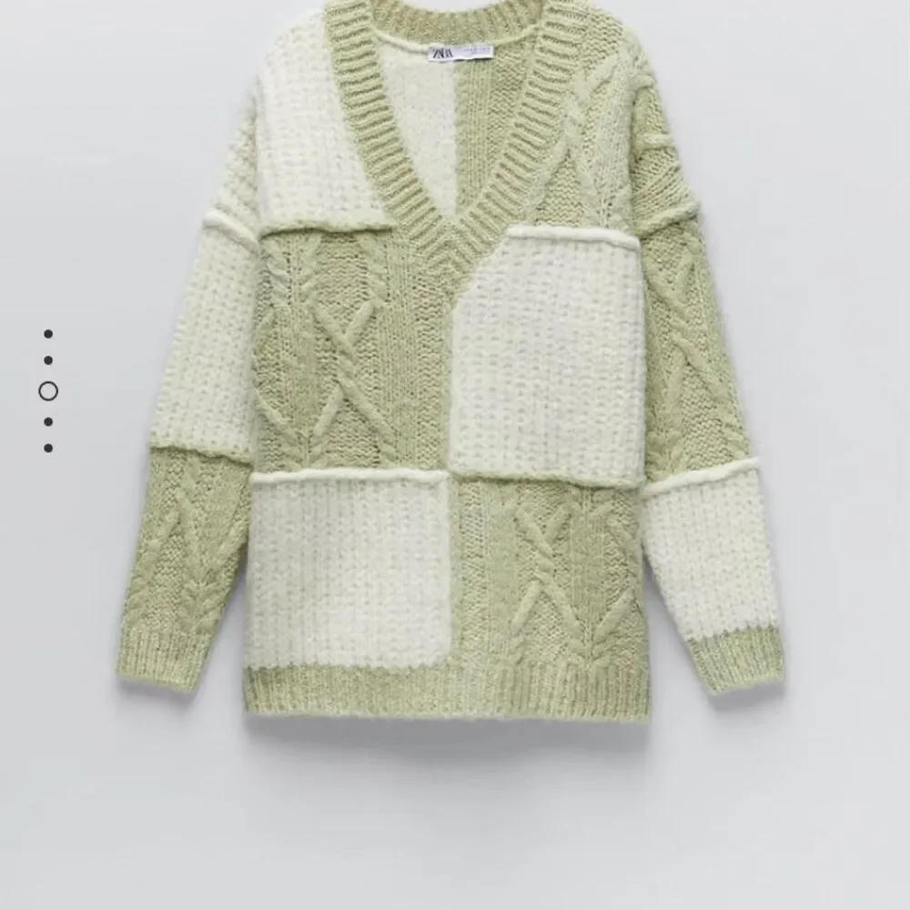 Zara Women's Green and Cream Sweater - Picture 7 of 10
